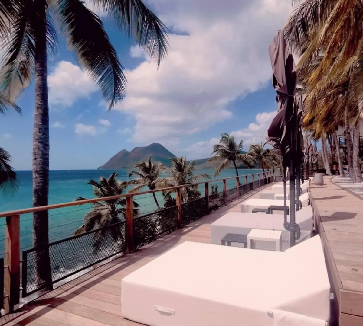 Le Joyau De La Cherry Le Diamant 0*,  Martinique